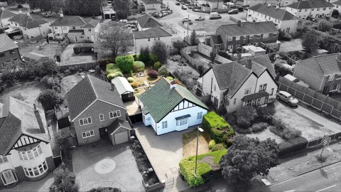 View Full Details for Cheltenham Road, Longlevens, Gloucester