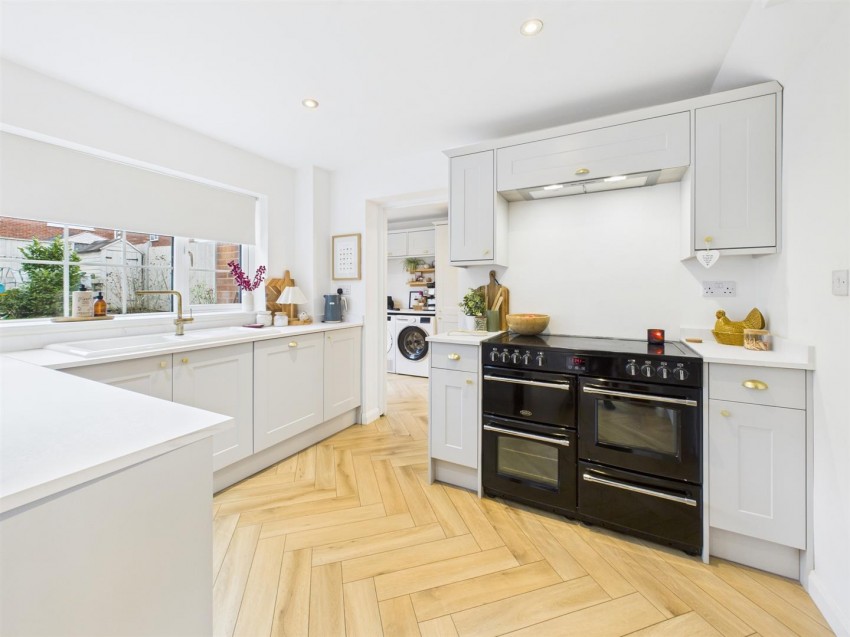 Images for Thrush Close, Abbeydale, Gloucester