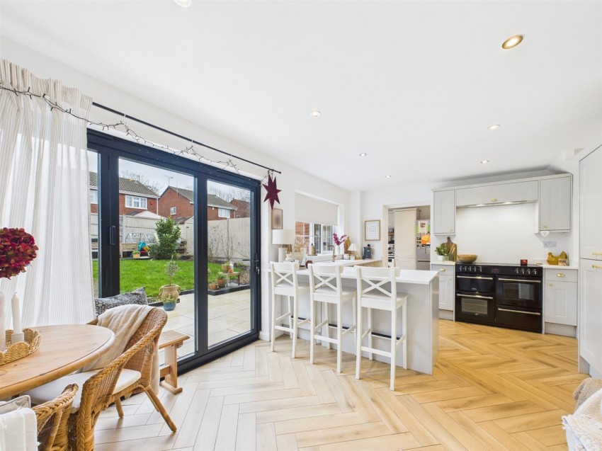 Images for Thrush Close, Abbeydale, Gloucester