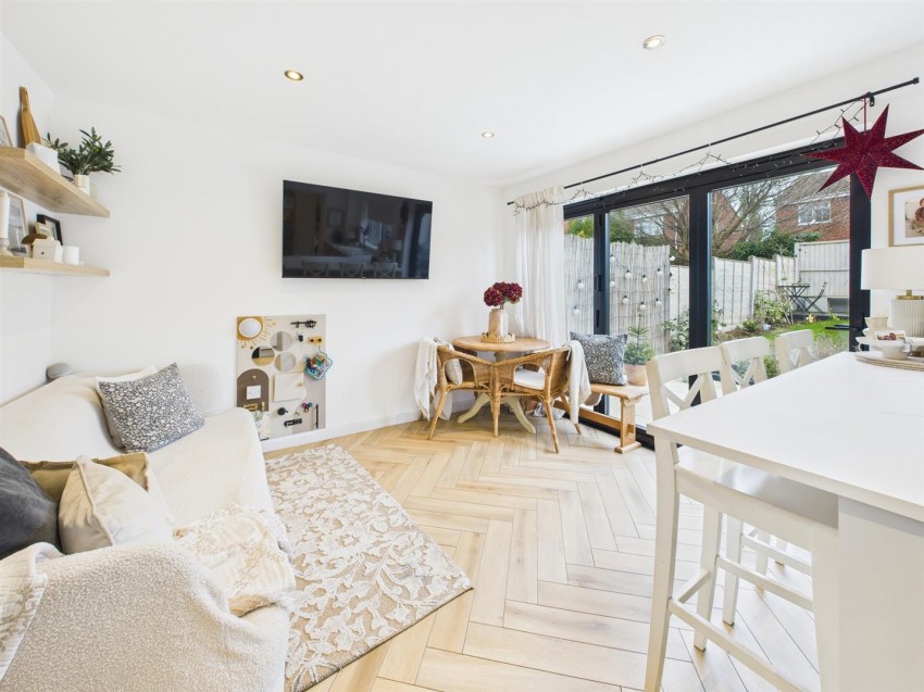 Images for Thrush Close, Abbeydale, Gloucester