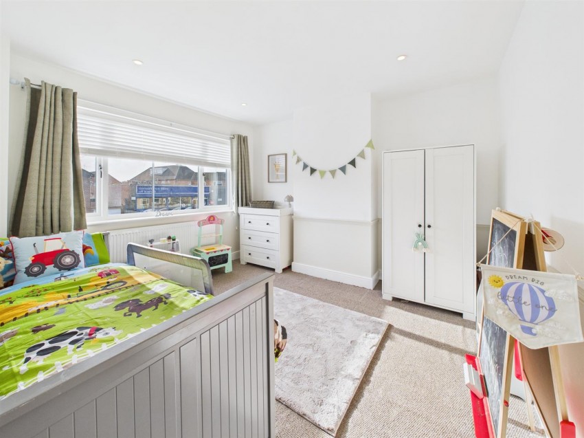 Images for Dinglewell, Hucclecote, Gloucester