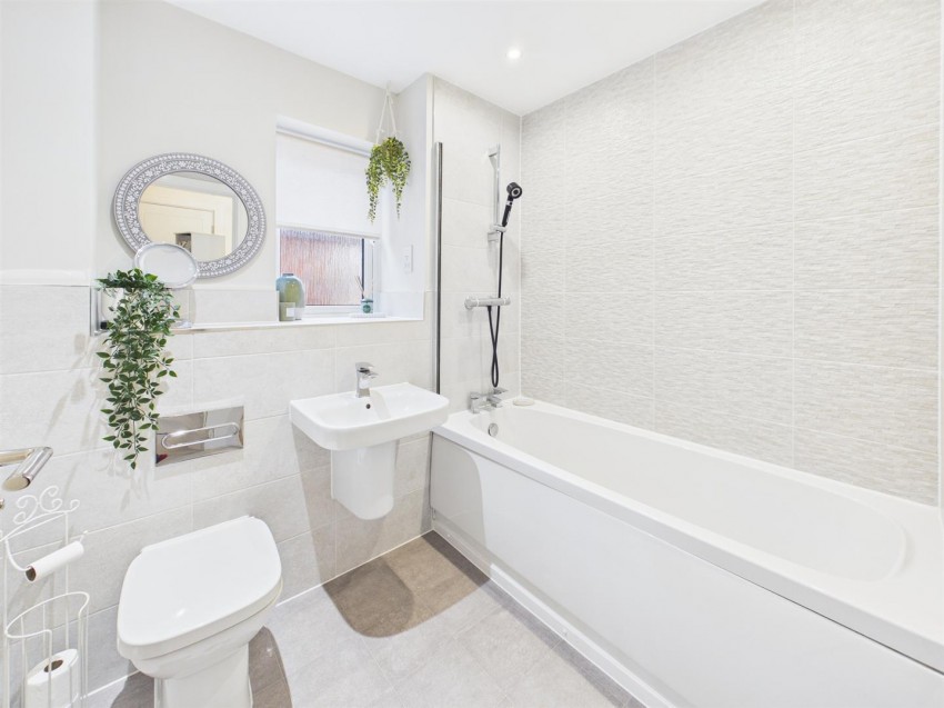 Images for Goldsmith Road, Churchdown, Gloucester