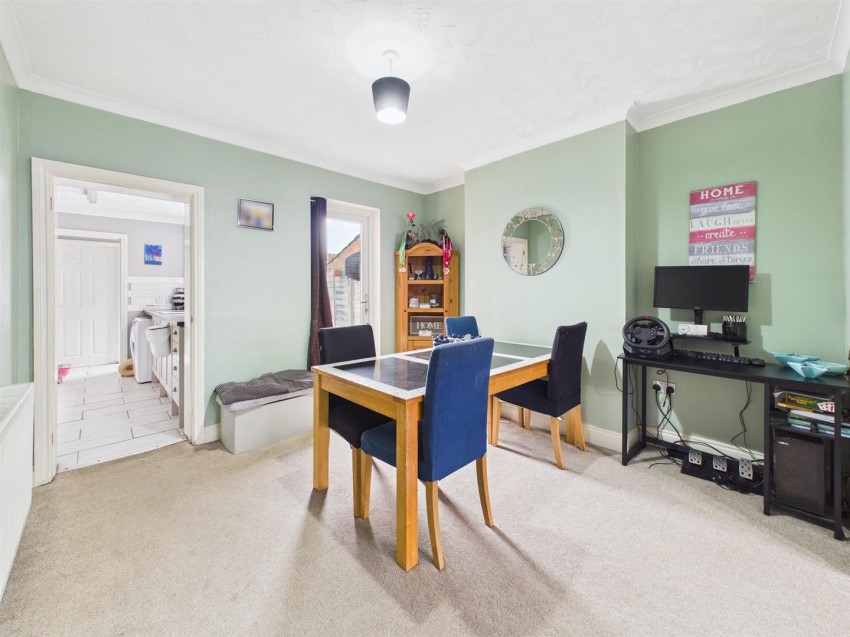 Images for Kitchener Avenue, Linden, Gloucester