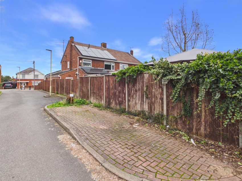 Images for Country View, Gloucester