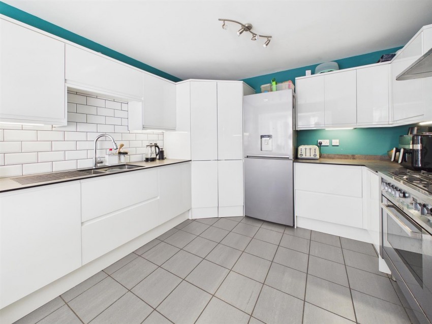 Images for Country View, Gloucester