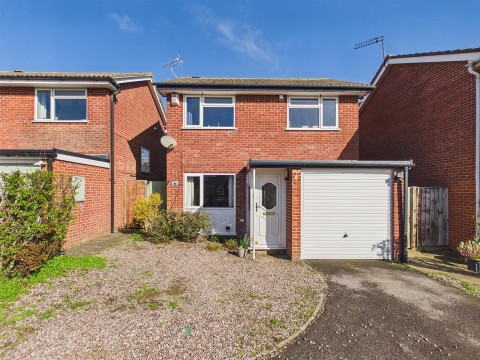 View Full Details for Tern Close, Abbeydale, Gloucester