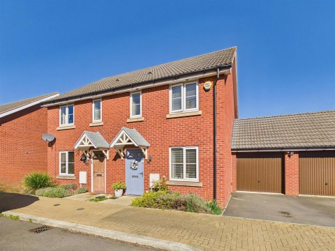 View Full Details for Roselle Drive, Brockworth, Gloucester