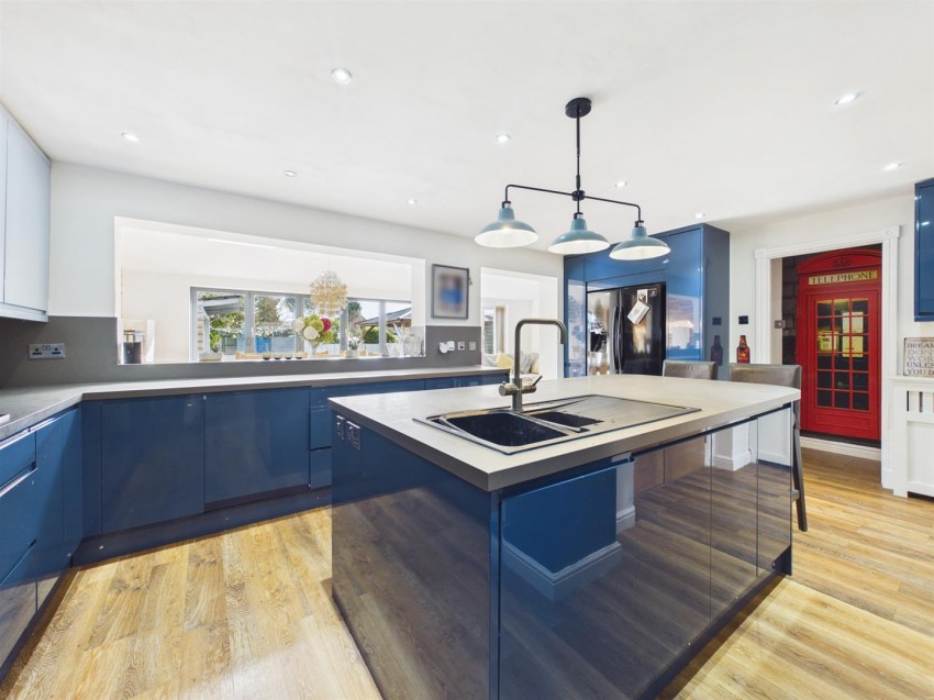 Images for Park Avenue, Longlevens, Gloucester