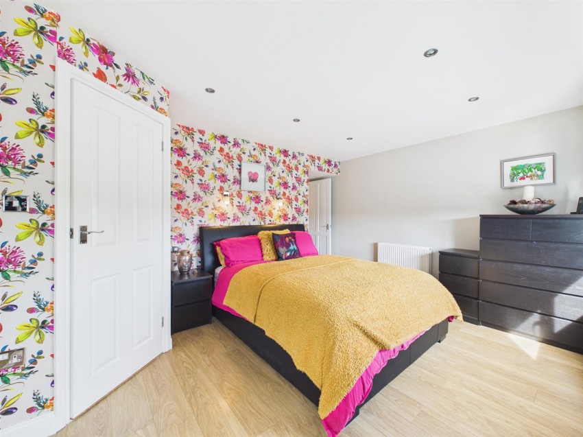 Images for Park Avenue, Longlevens, Gloucester
