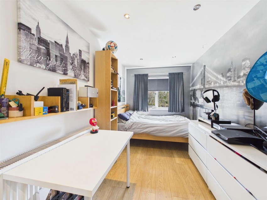 Images for Park Avenue, Longlevens, Gloucester