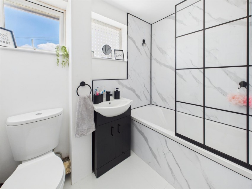 Images for Innsworth Lane, Churchdown, Gloucester