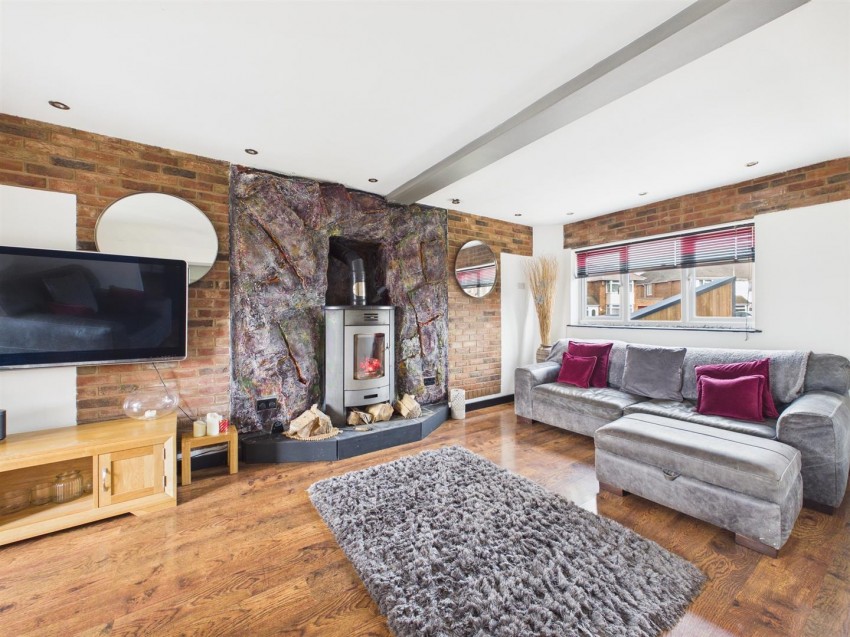 Images for Lea Crescent, Longlevens, Gloucester