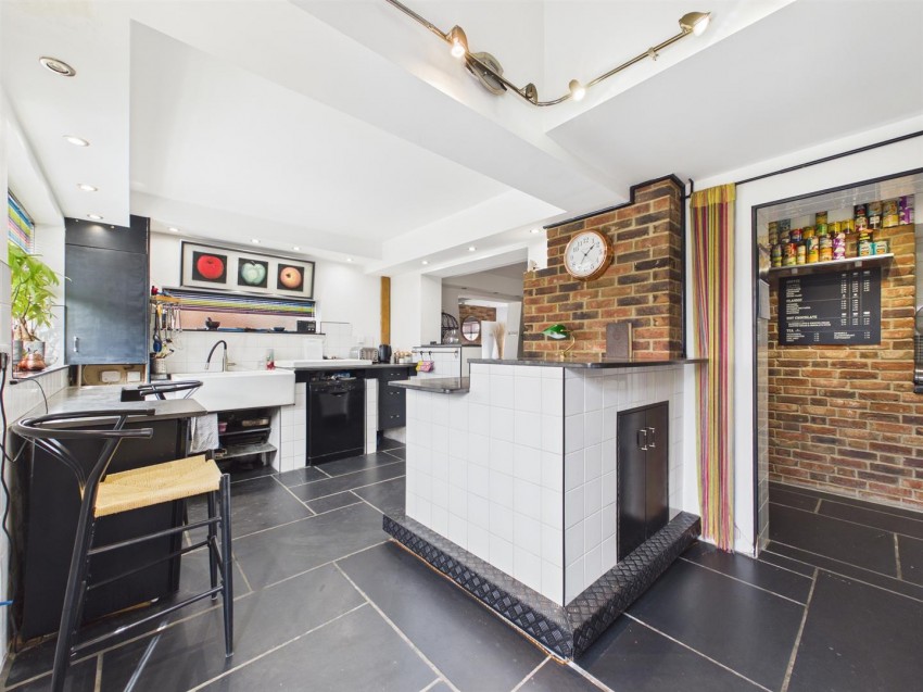 Images for Lea Crescent, Longlevens, Gloucester