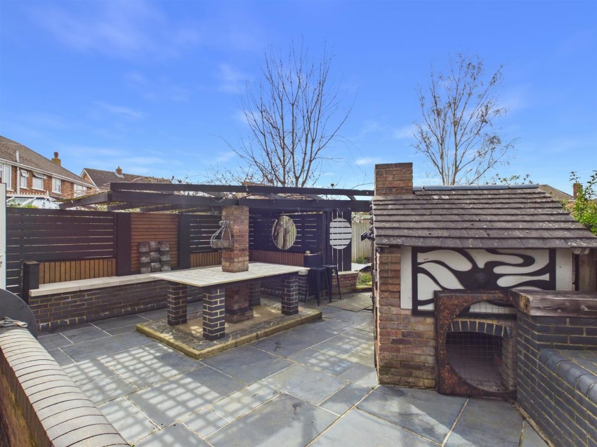 Images for Lea Crescent, Longlevens, Gloucester