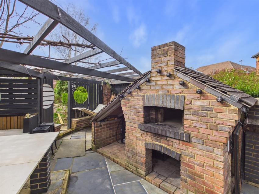 Images for Lea Crescent, Longlevens, Gloucester