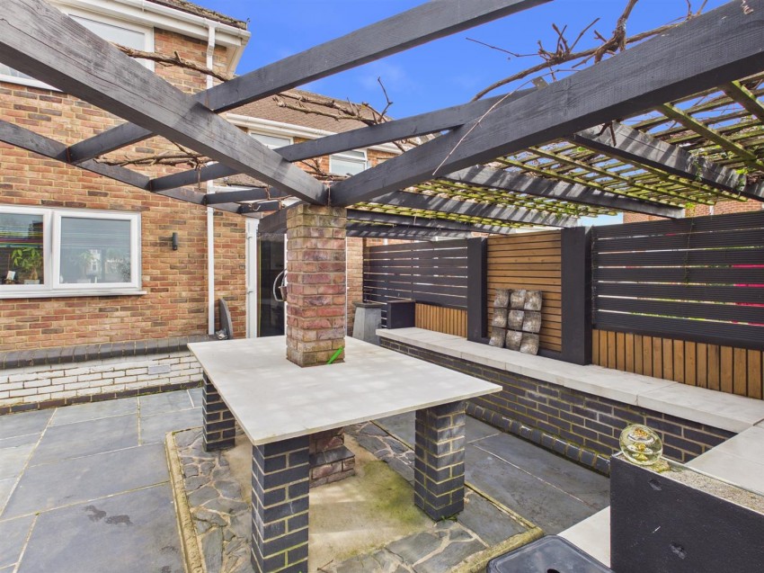 Images for Lea Crescent, Longlevens, Gloucester