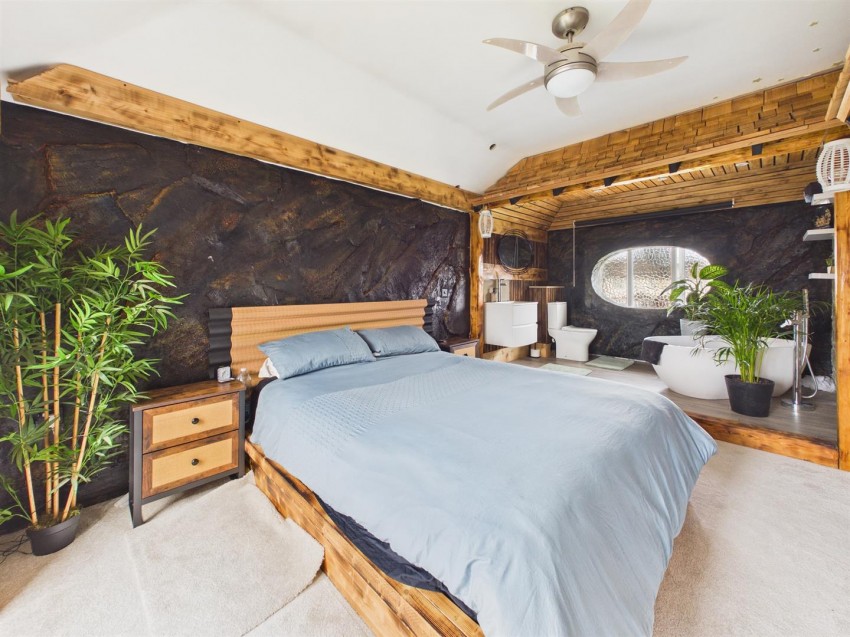 Images for Lea Crescent, Longlevens, Gloucester