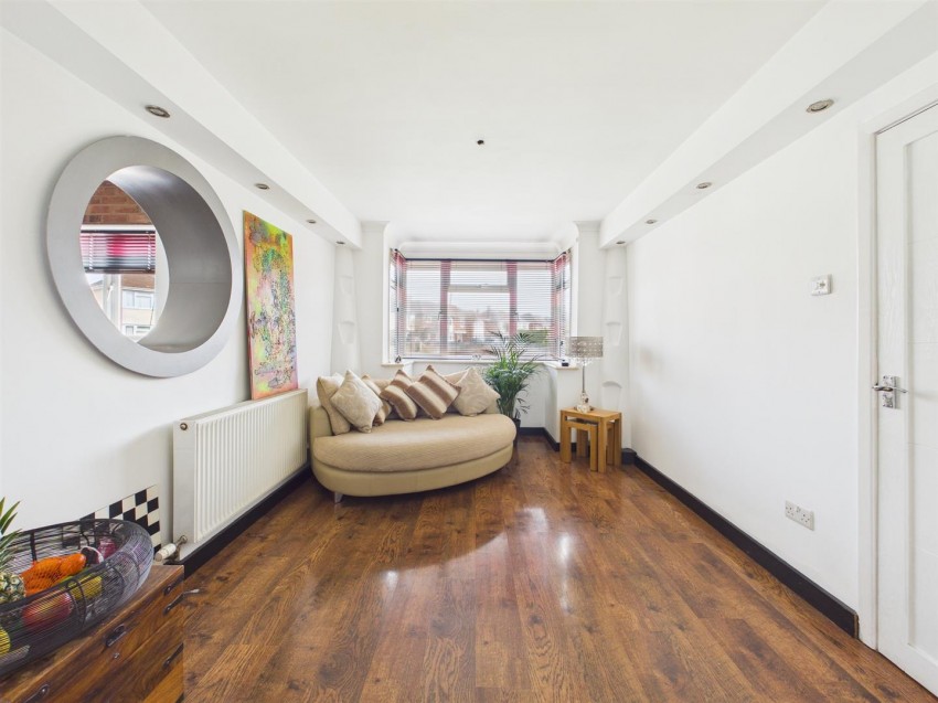 Images for Lea Crescent, Longlevens, Gloucester