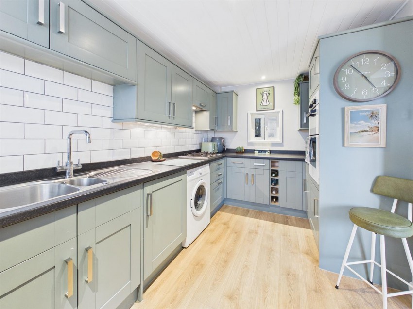 Images for Hillside, Larkham Close, Gloucester