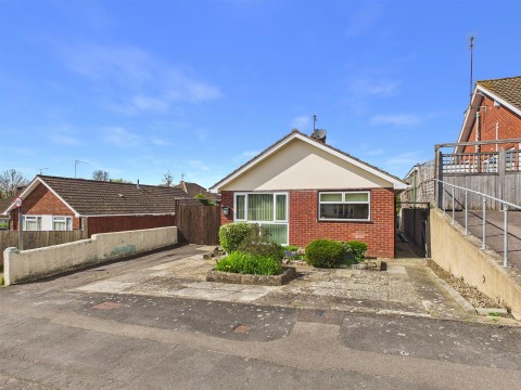 View Full Details for Chatsworth Avenue, Tuffley, Gloucester