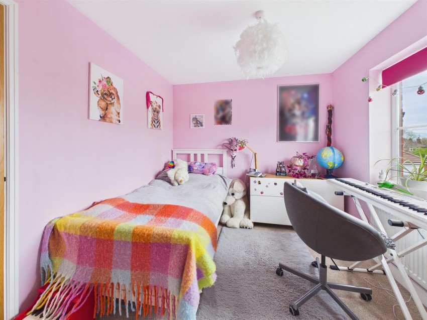 Images for Hampton Court, Gloucester