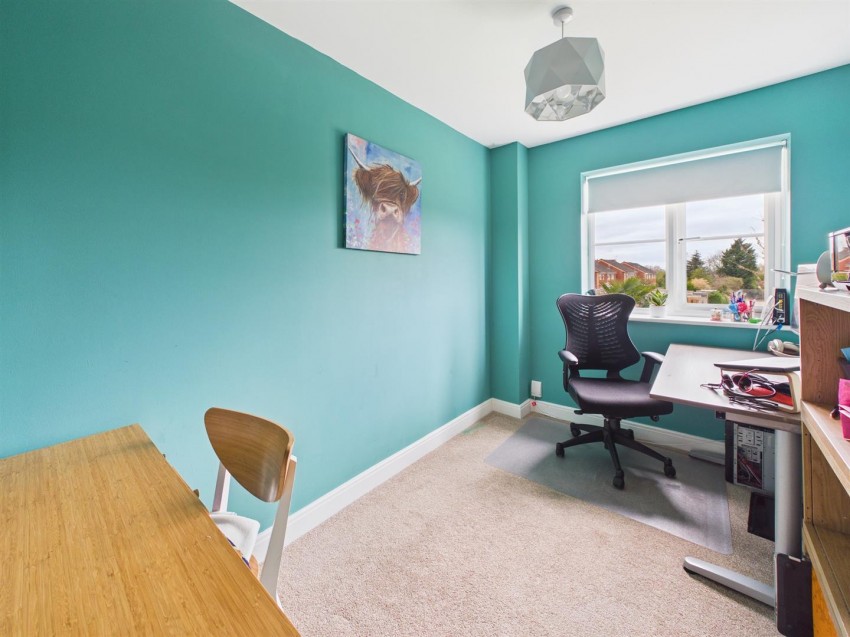 Images for Hampton Court, Gloucester