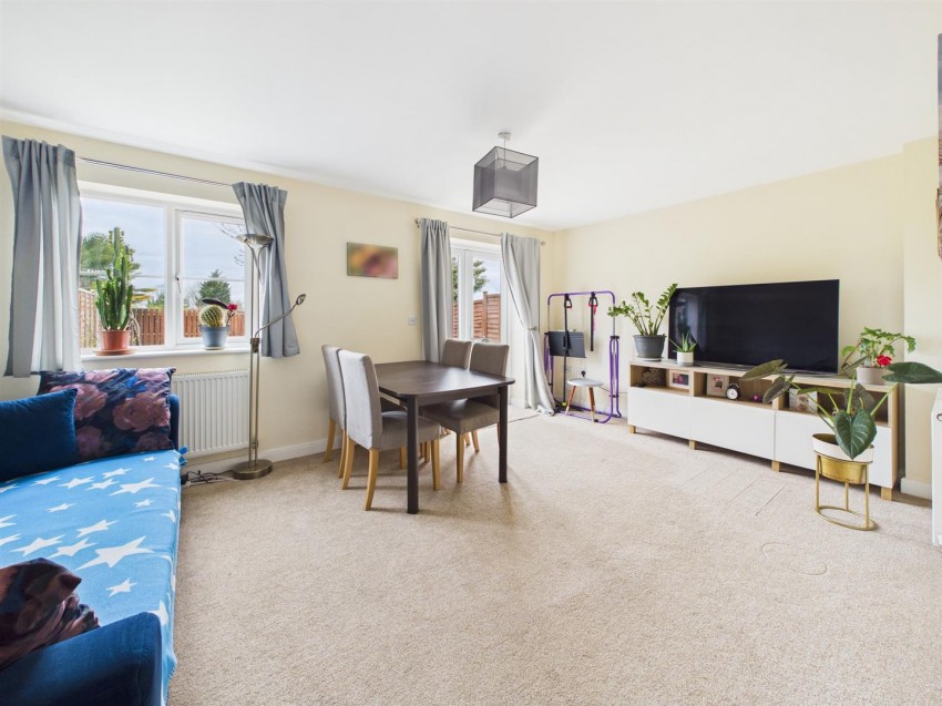 Images for Hampton Court, Gloucester