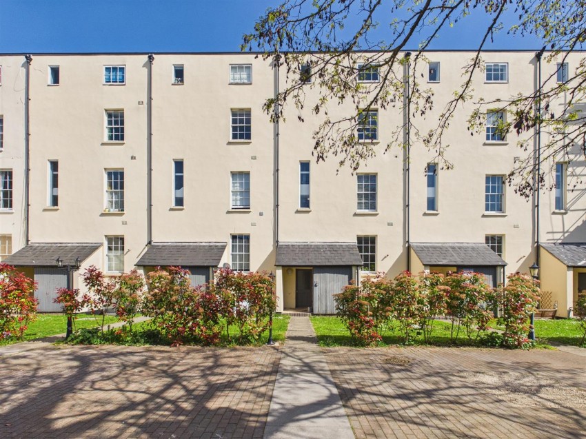 Images for Brunswick Square, Gloucester