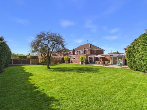 View Full Details for Lavington Drive, Longlevens, Gloucester