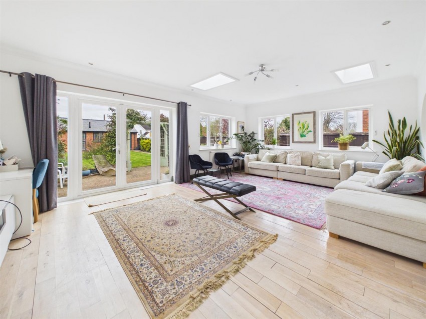 Images for Semi-Detached House with Detached Annexe