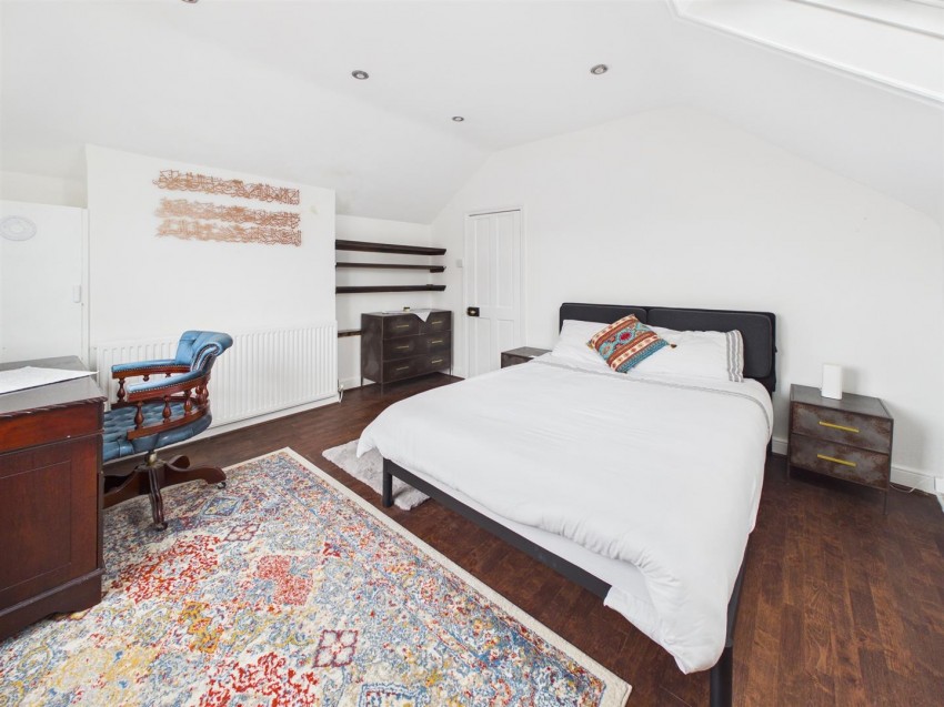 Images for Semi-Detached House with Detached Annexe