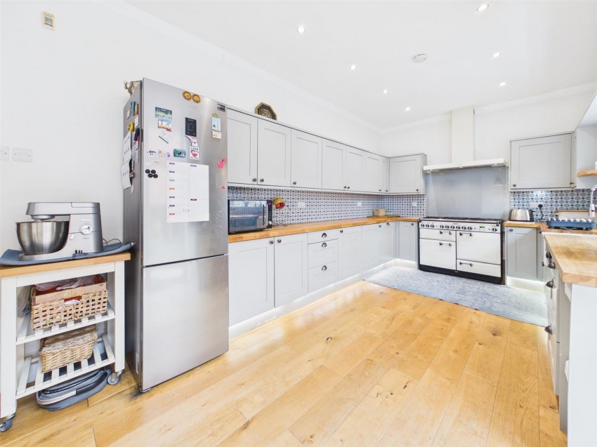 Images for Semi-Detached House with Detached Annexe