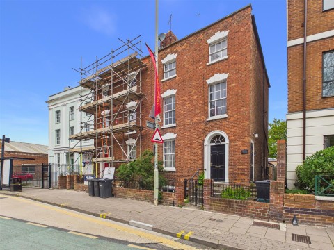 View Full Details for London Road, Gloucester