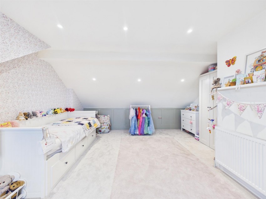 Images for Longford Lane, Longford, Gloucester