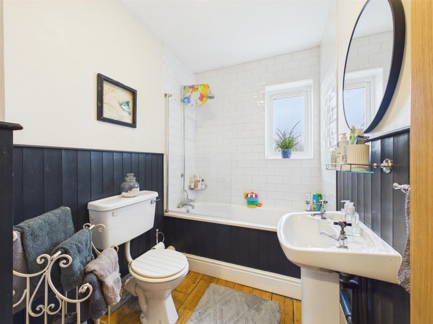 Images for Longford Lane, Longford, Gloucester