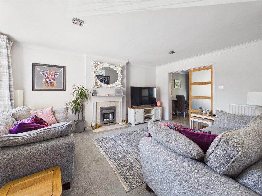 Images for Foxleigh Crescent, Longlevens, Gloucester