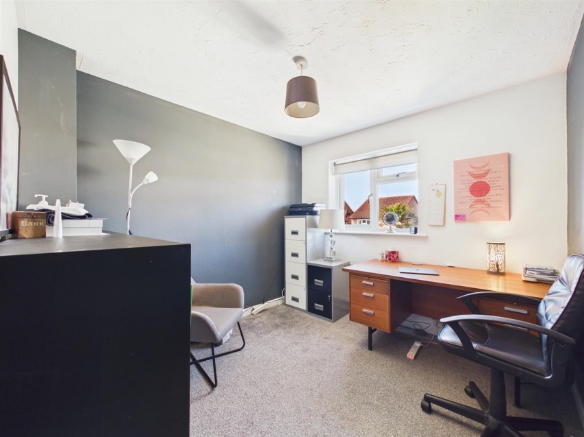 Images for Foxleigh Crescent, Longlevens, Gloucester