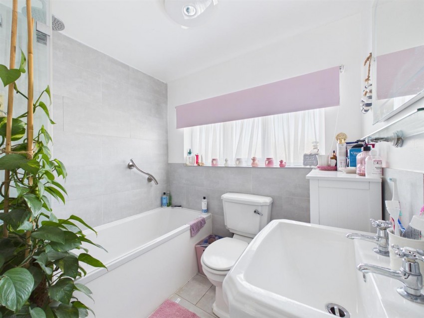 Images for Barnwood Avenue, Gloucester