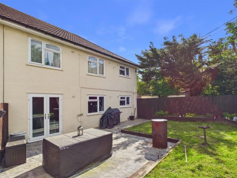 View Full Details for Bazeley Road, Matson, Gloucester