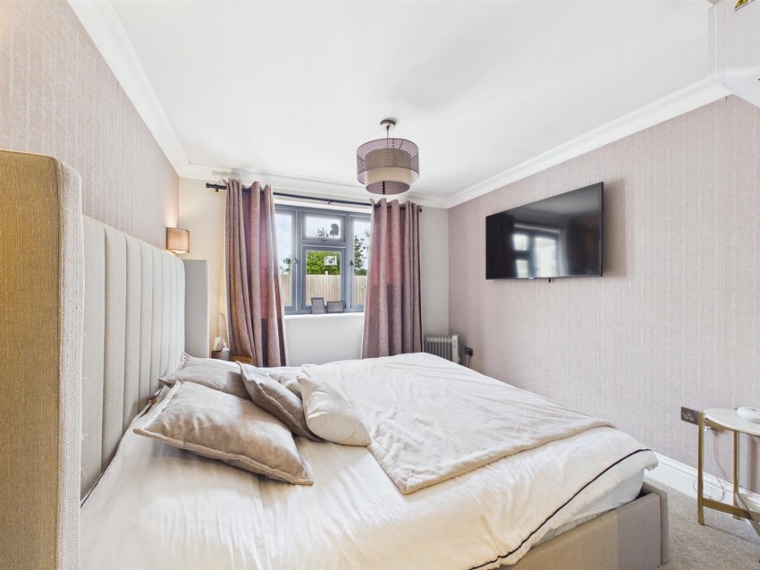Images for Fern Lawn, Abbeydale, Gloucester