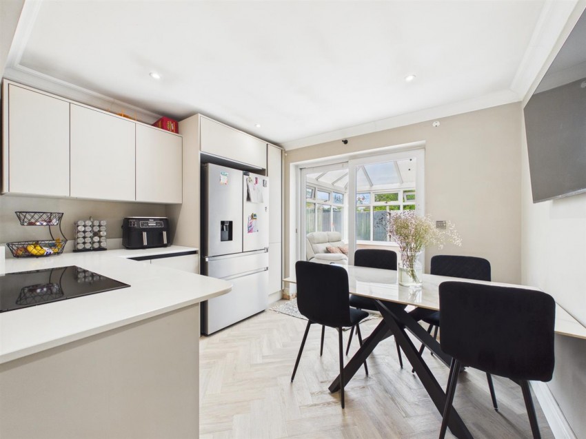 Images for Fern Lawn, Abbeydale, Gloucester
