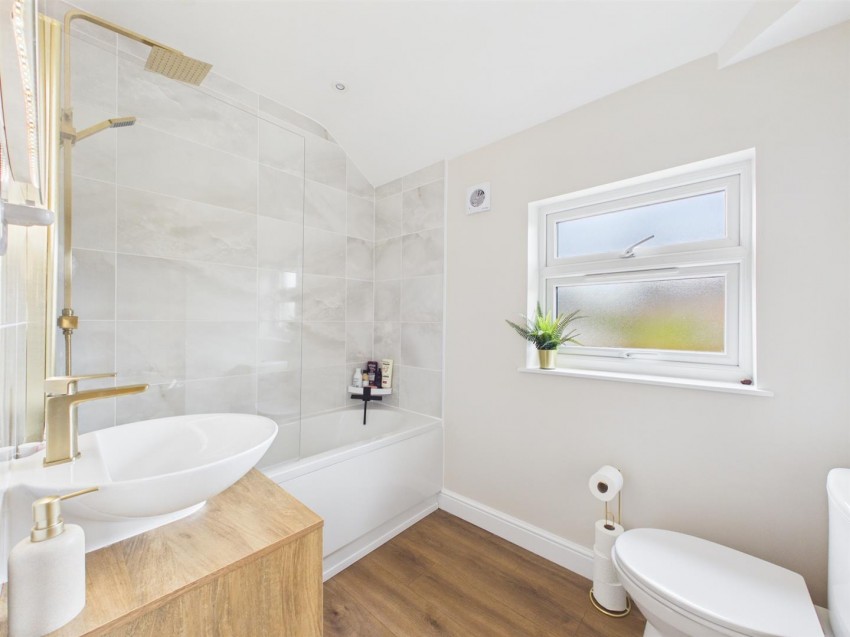 Images for Kitchener Avenue, Linden, Gloucester