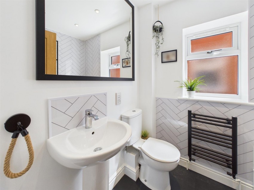 Images for Old Elmore Lane, Quedgeley, Gloucester