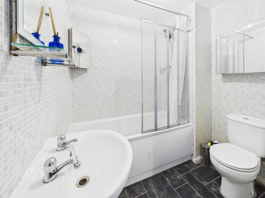 Images for Pinewood Drive, Cheltenham