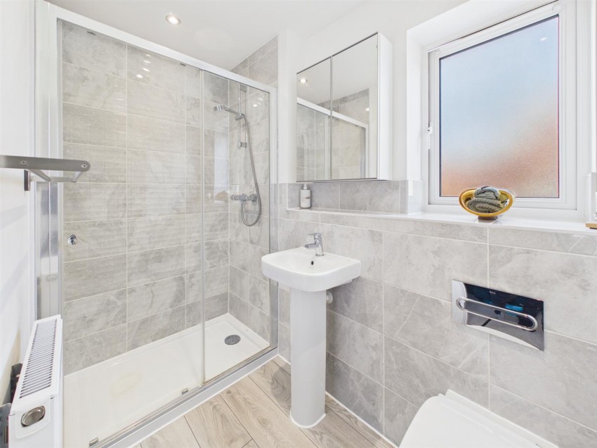 Images for Bluebell Crescent, Brockworth, Gloucester