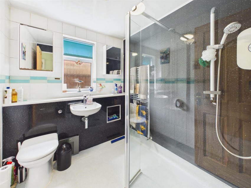 Images for Kaybourne Crescent, Churchdown, Gloucester