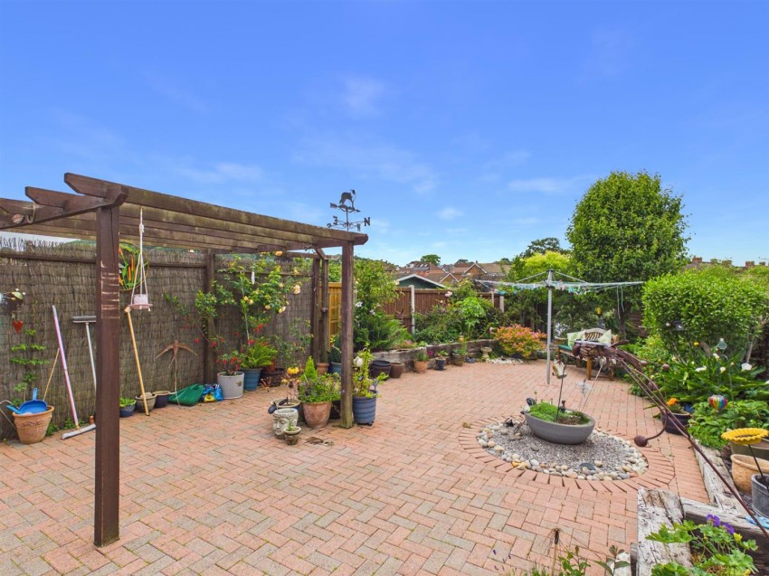 Images for Kaybourne Crescent, Churchdown, Gloucester