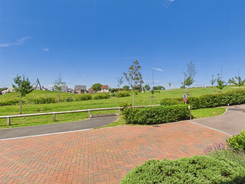 Images for Crossbill Close, Hardwicke