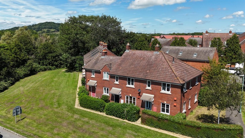 Images for Lea Walk, Hucclecote, Gloucester