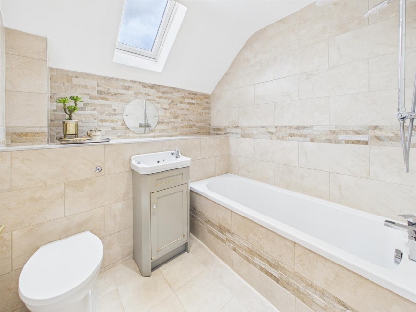 Images for Tewkesbury Road, Down Hatherley, Gloucester